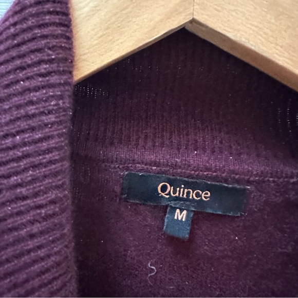 Quince Mongolian Cashmere Turtleneck Burgundy Sweater m medium - Picture 3 of 8